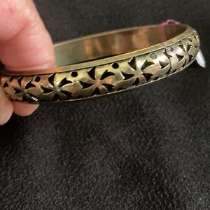 Beautiful vintage brass filigree gold tone bracelet